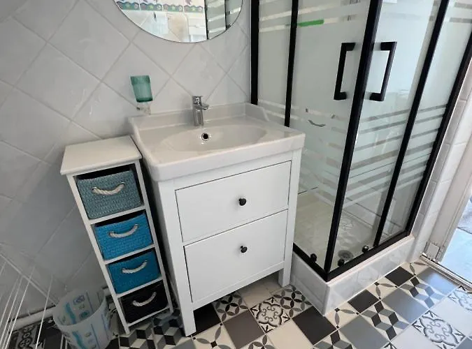 Apartment Le Cocooning T2 Renove Et 5min A Pied De La Au Coeur De